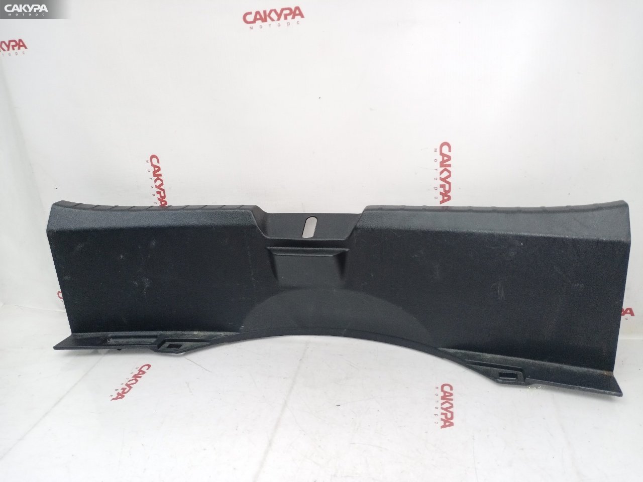 Обшивка багажника Toyota Vitz KSP130 1KR-FE: купить в Сакура Красноярск.
