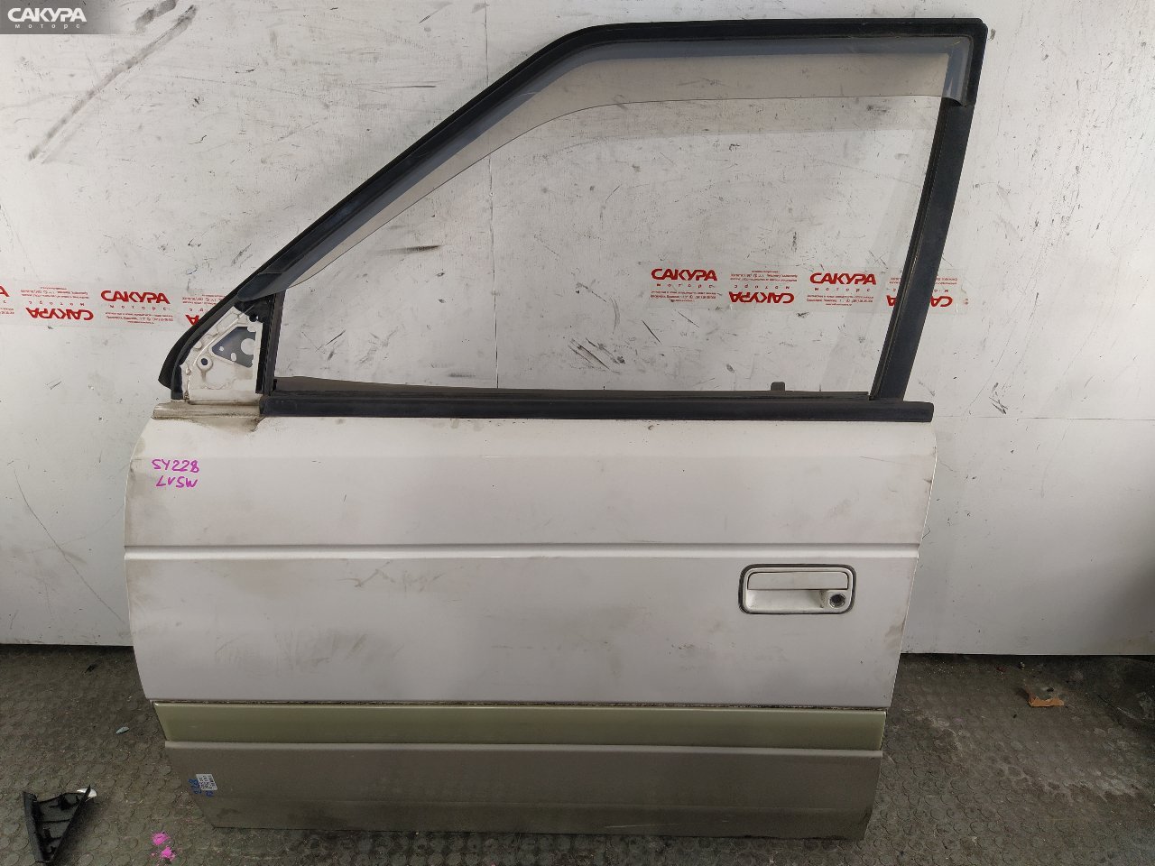 Дверь боковая передняя левая Mazda MPV LV5W G5-E: купить в Сакура Красноярск.