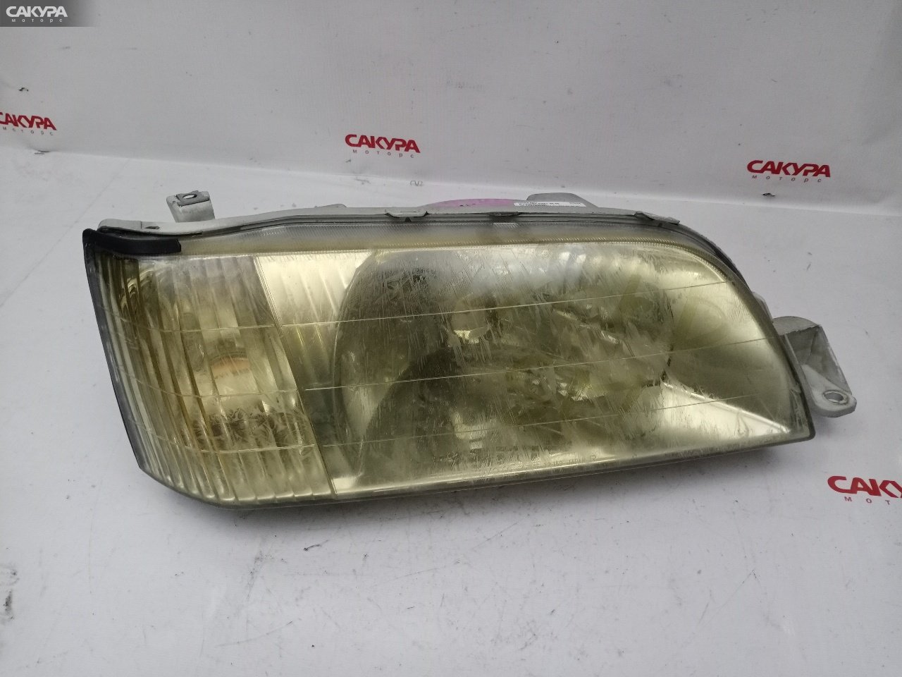 Фара правая Toyota Camry SV41 3S-FE 32-159: купить в Сакура Красноярск.