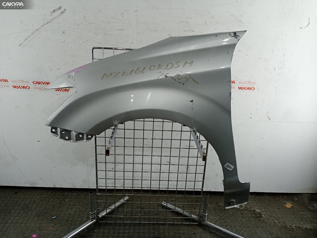 Крыло переднее левое Toyota Corolla Fielder NZE161G 1NZ-FE: купить в Сакура Красноярск.