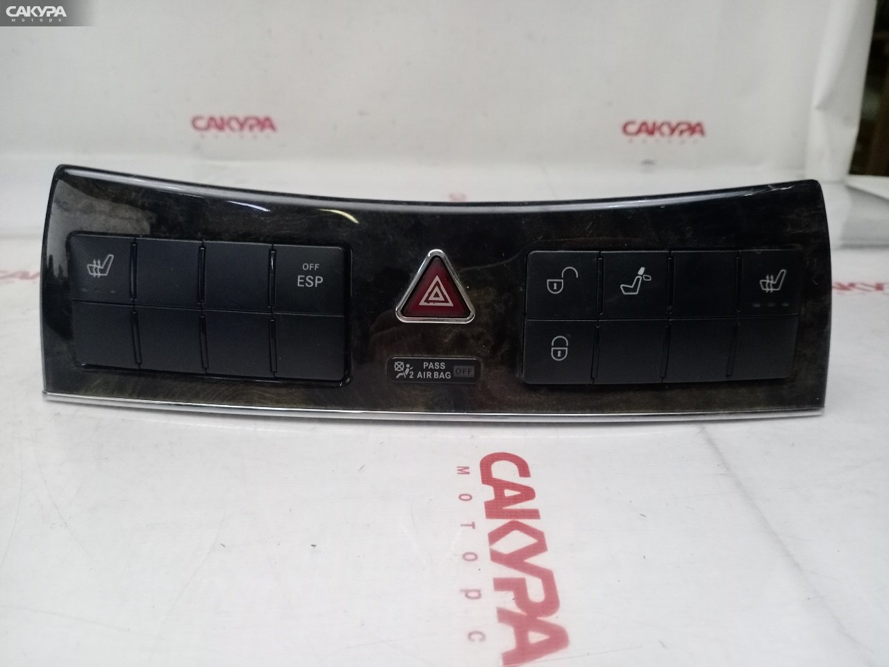 Кнопка обогрева сидений Mercedes-Benz M271 E18 ML: купить в Сакура Красноярск.