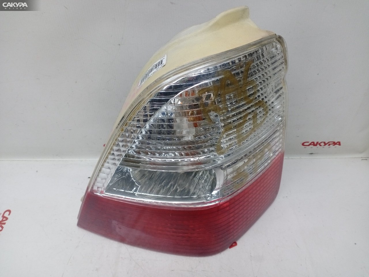 Фонарь стоп-сигнала правый Honda Odyssey RA6 F23A 01-217-1945: купить в Сакура Красноярск.