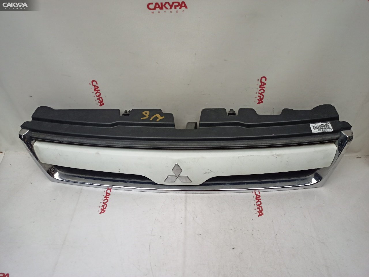 Решетка радиатора Mitsubishi EK Wagon H82W 3G83: купить в Сакура Красноярск.