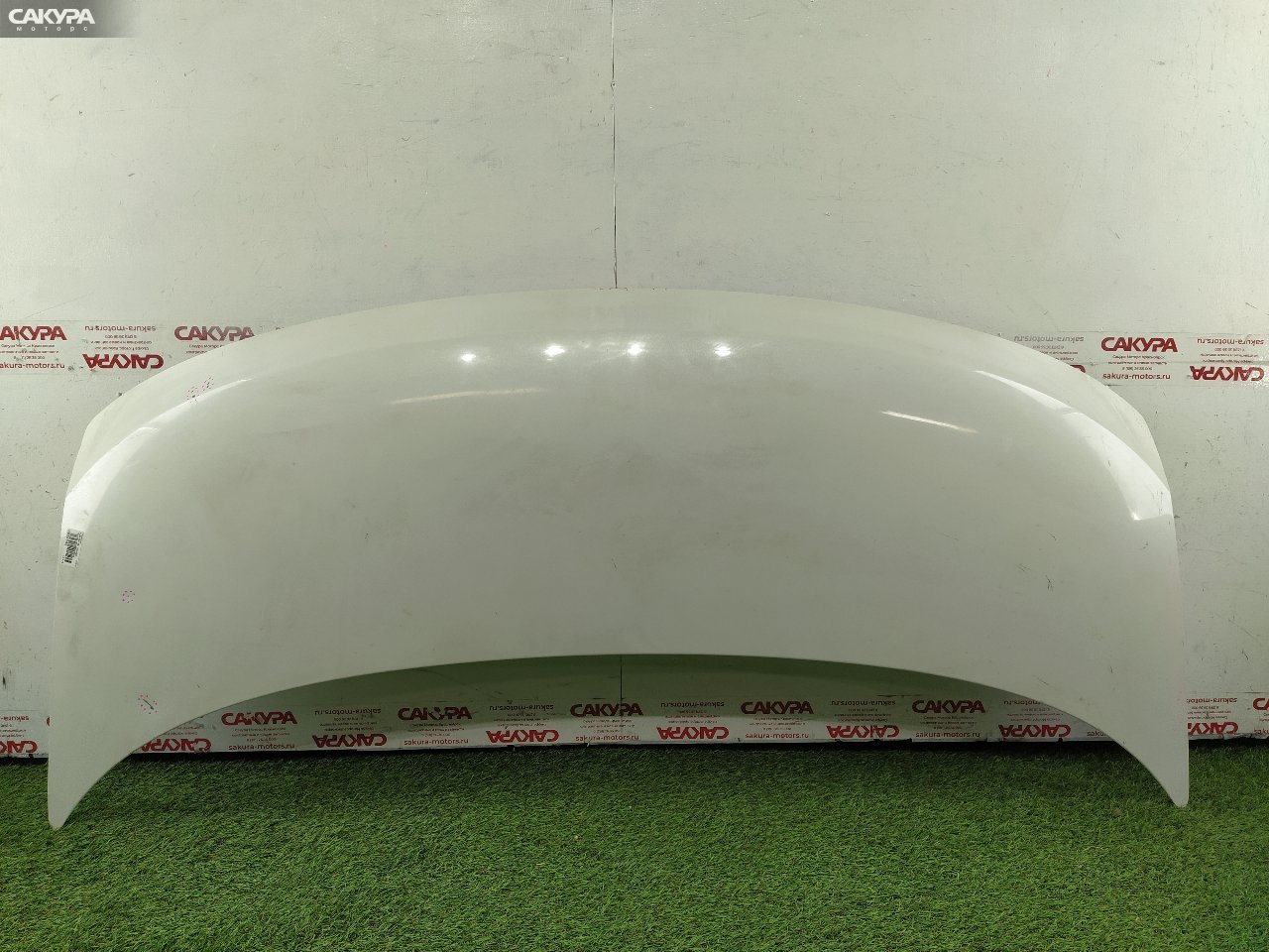 Капот Nissan Elgrand E51 VQ35DE: купить в Сакура Красноярск.