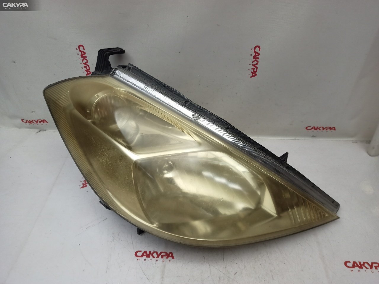 Фара правая Nissan Presage TU31 QR25DE 100-63738: купить в Сакура Красноярск.