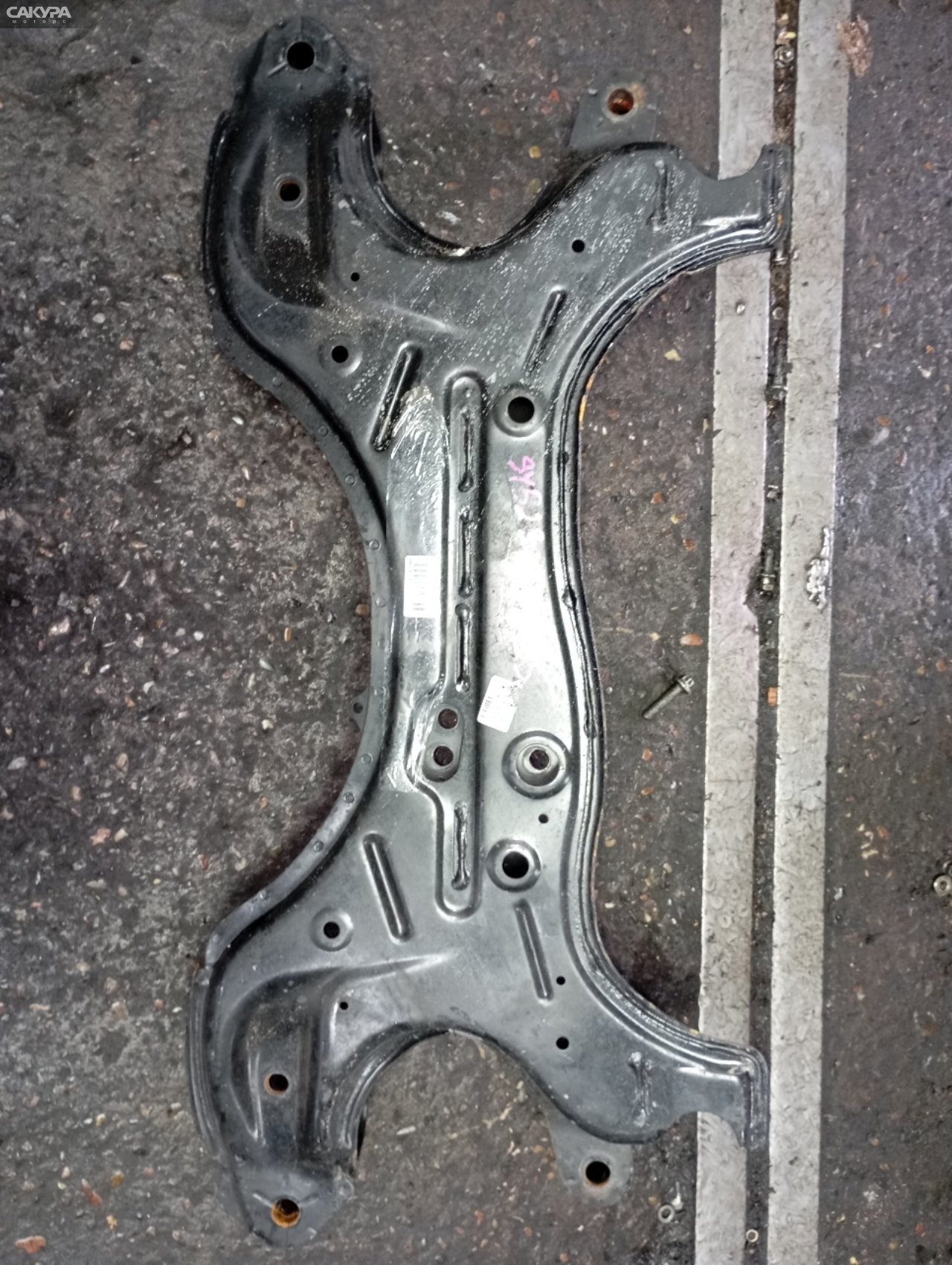 Балка поперечная передняя Toyota Wish ZGE25G 2ZR-FAE: купить в Сакура Красноярск.