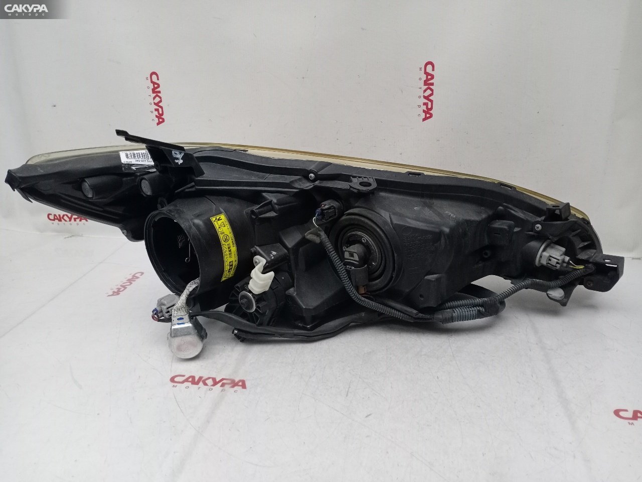Фара левая Toyota Wish ZGE25G 2ZR-FAE 68-16: купить в Сакура Красноярск.