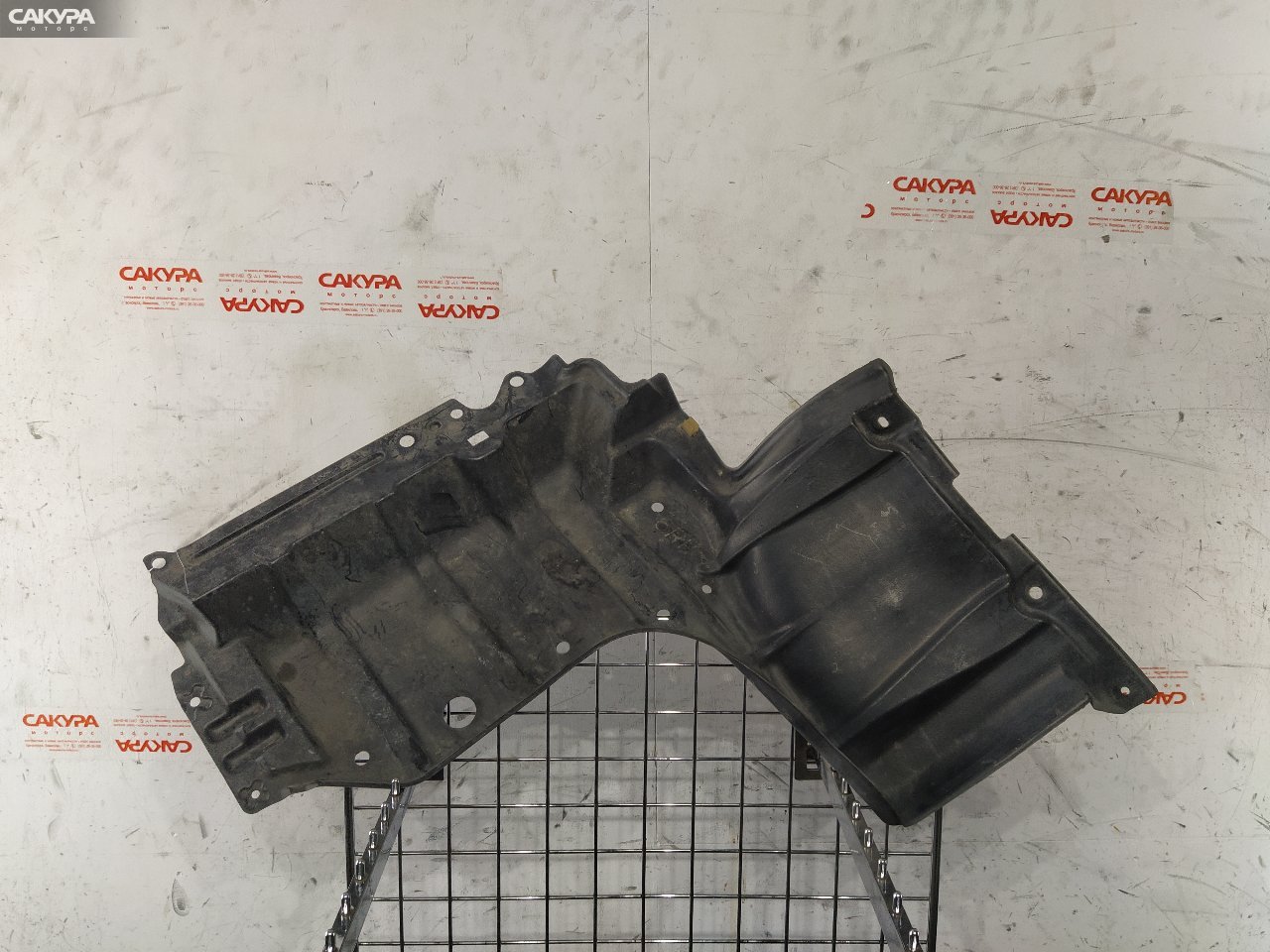 Защита ДВС правая Toyota Wish ZGE25G 2ZR-FAE: купить в Сакура Красноярск.