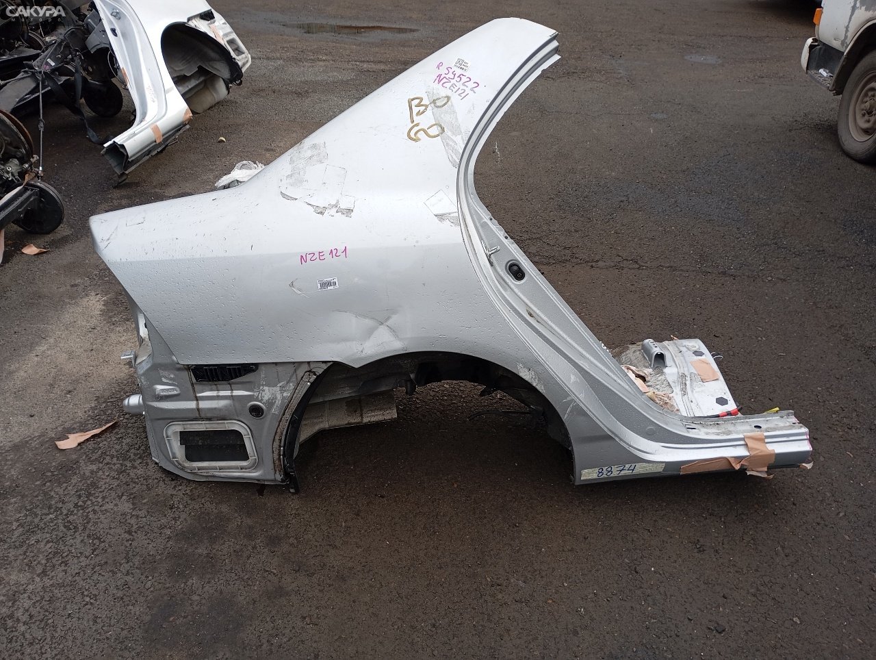 Крыло заднее правое Toyota Corolla NZE121 1NZ-FE: купить в Сакура Красноярск.