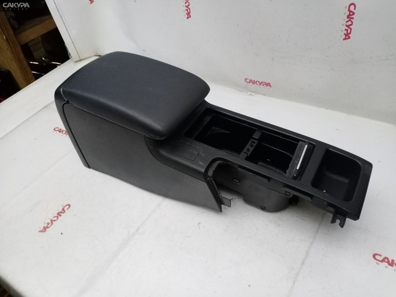 Бардачок Subaru Legacy BP5 EJ204: купить в Сакура Красноярск.