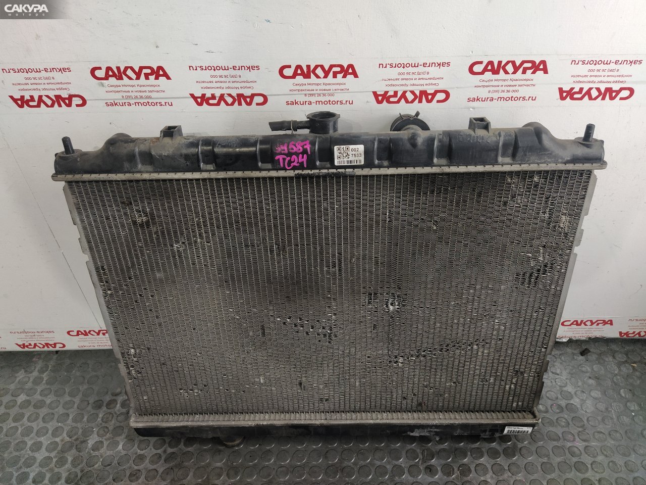 Радиатор двигателя Nissan Serena TC24 QR20DE: купить в Сакура Красноярск.