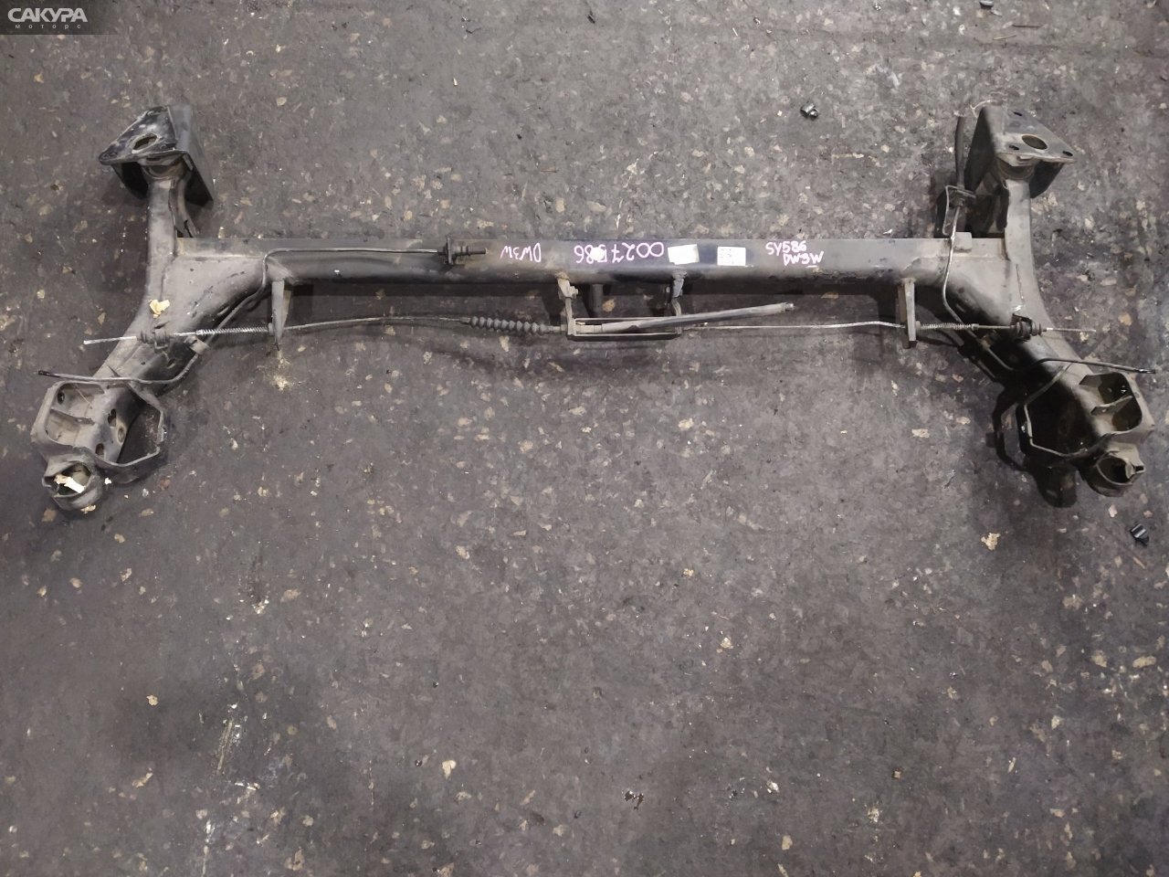 Балка поперечная задняя Mazda Demio DW3W B3E: купить в Сакура Красноярск.