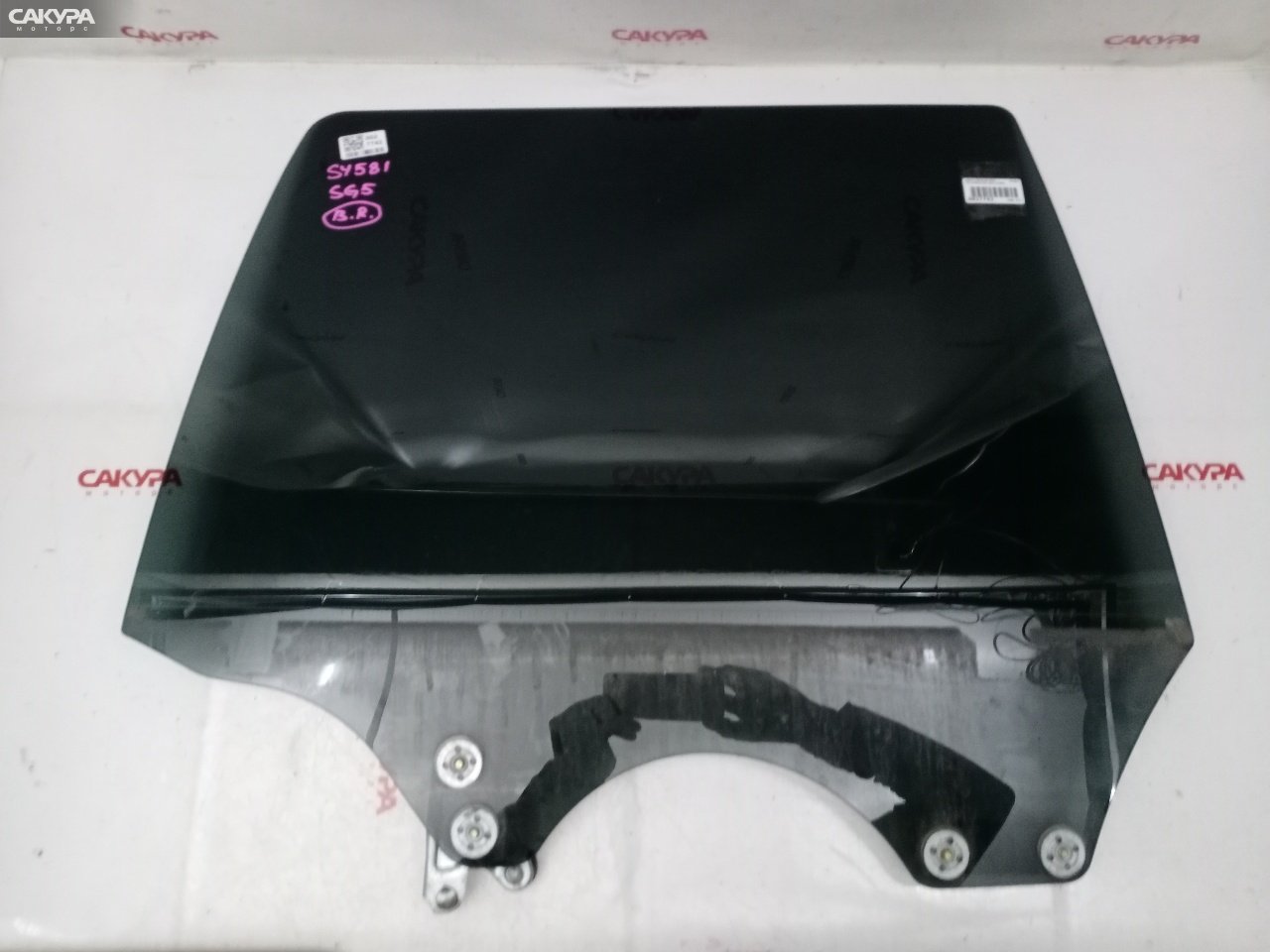 Стекло боковое заднее правое Subaru Forester SG5 EJ202: купить в Сакура Красноярск.