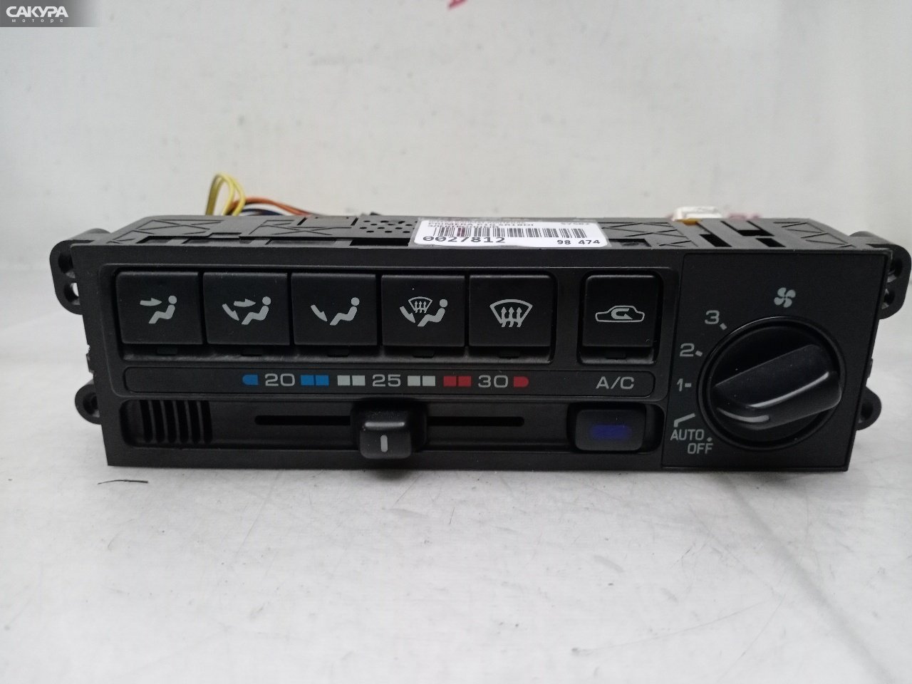 Блок управления климат-контролем Nissan Primera P10 SR18DI: купить в Сакура Красноярск.