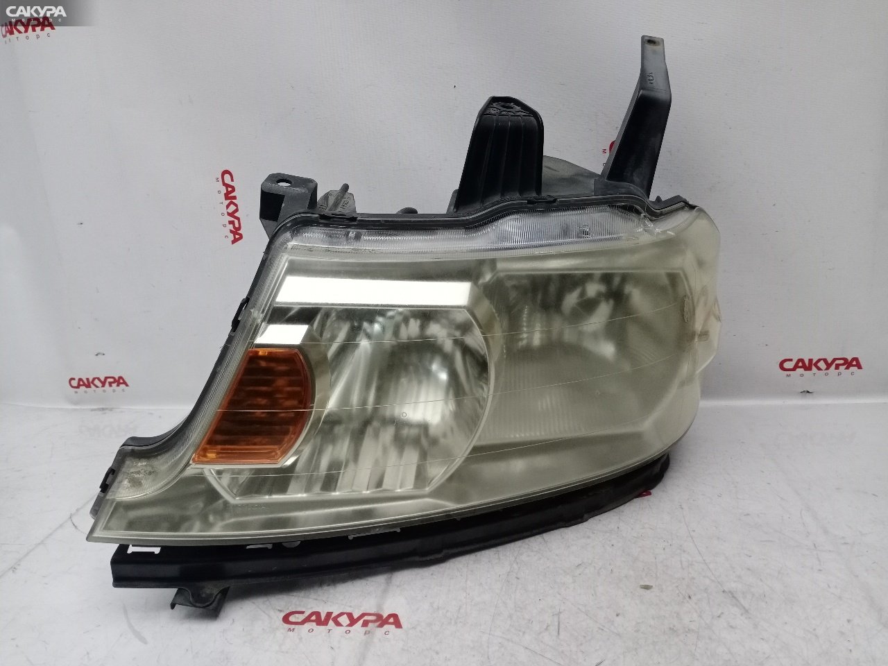 Фара левая Honda Stepwgn RF3 K20A P3590: купить в Сакура Красноярск.