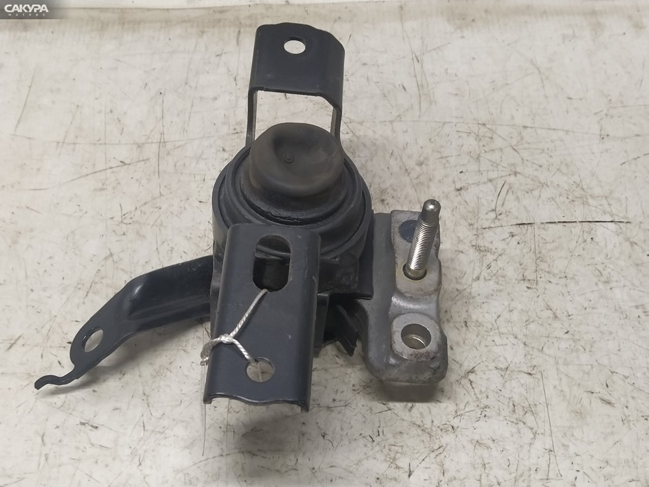 Подушка двигателя правая Toyota Vitz NSP135 1NR-FE: купить в Сакура Красноярск.