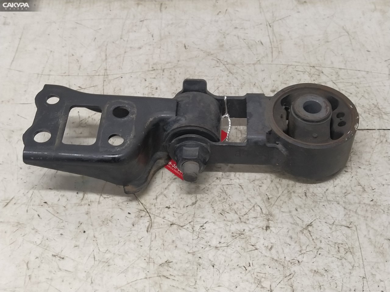 Подушка двигателя задняя Toyota Vitz NSP135 1NR-FE: купить в Сакура Красноярск.