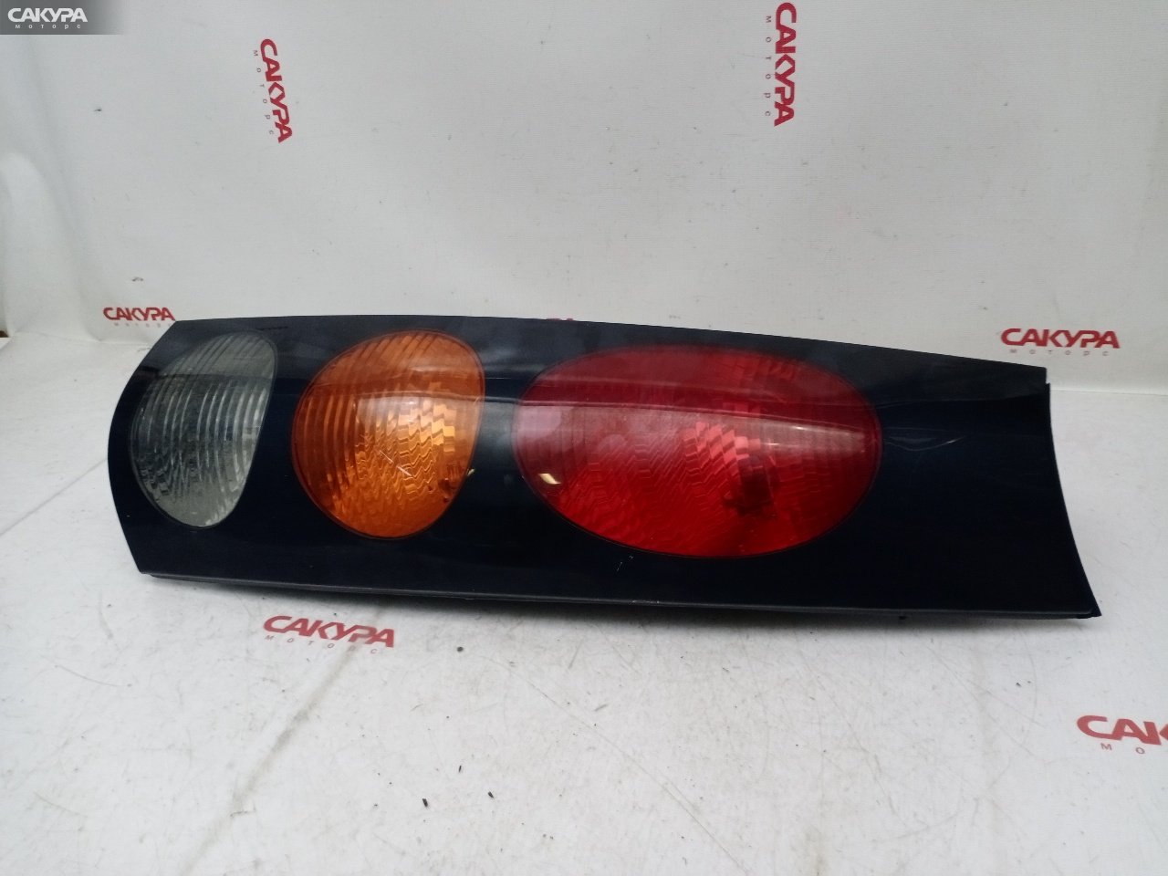 Фонарь стоп-сигнала правый Toyota Raum EXZ10 5E-FE 46-2: купить в Сакура Красноярск.