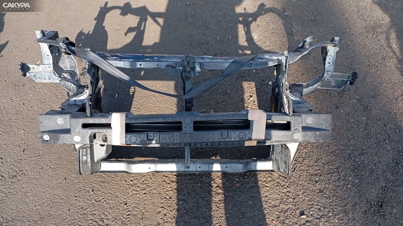 Рамка радиатора Toyota Camry AVV50 2AR-FXE: купить в Сакура Красноярск.