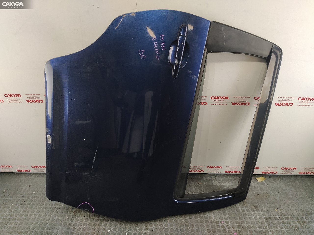 Дверь боковая задняя правая Toyota Wish ZNE10G 1ZZ-FE: купить в Сакура Красноярск.