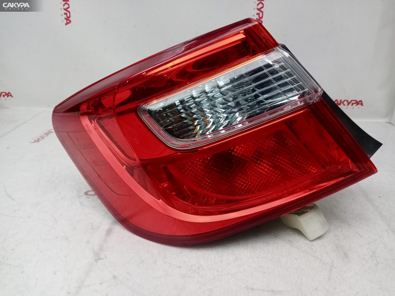 Фонарь стоп-сигнала левый Toyota Camry AVV50 2AR-FXE 33-143: купить в Сакура Красноярск.