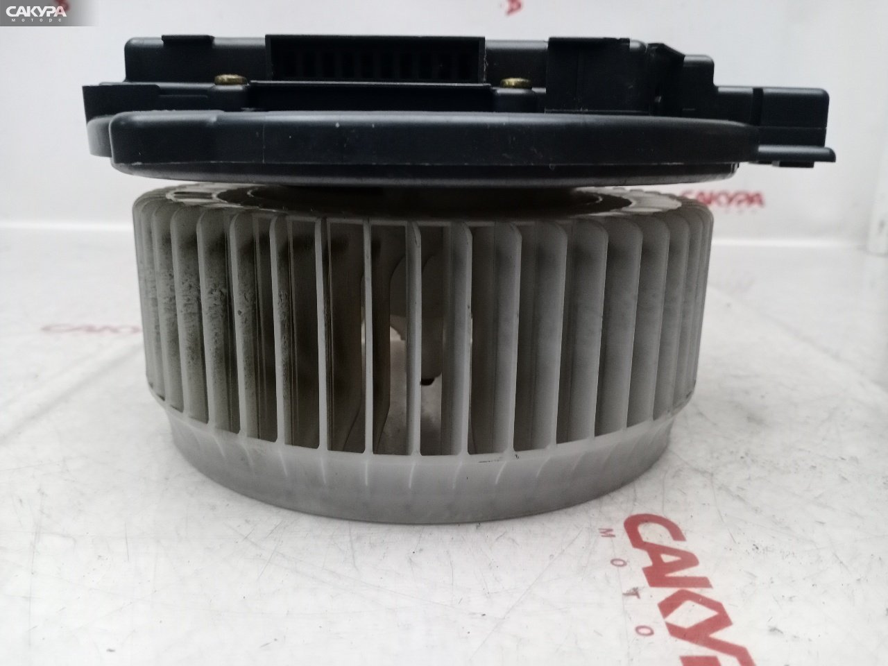 Вентилятор печки Toyota Crown JZS171W 1JZ-FSE: купить в Сакура Красноярск.