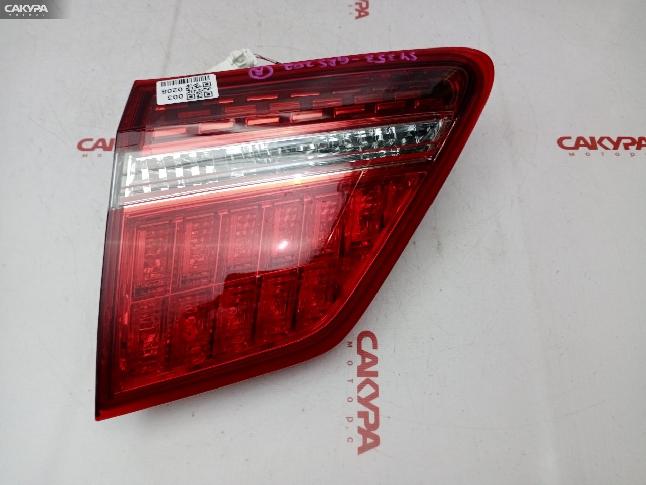 Фонарь вставка багажника правый Toyota Crown GRS202 3GR-FSE 30-349: купить в Сакура Красноярск.
