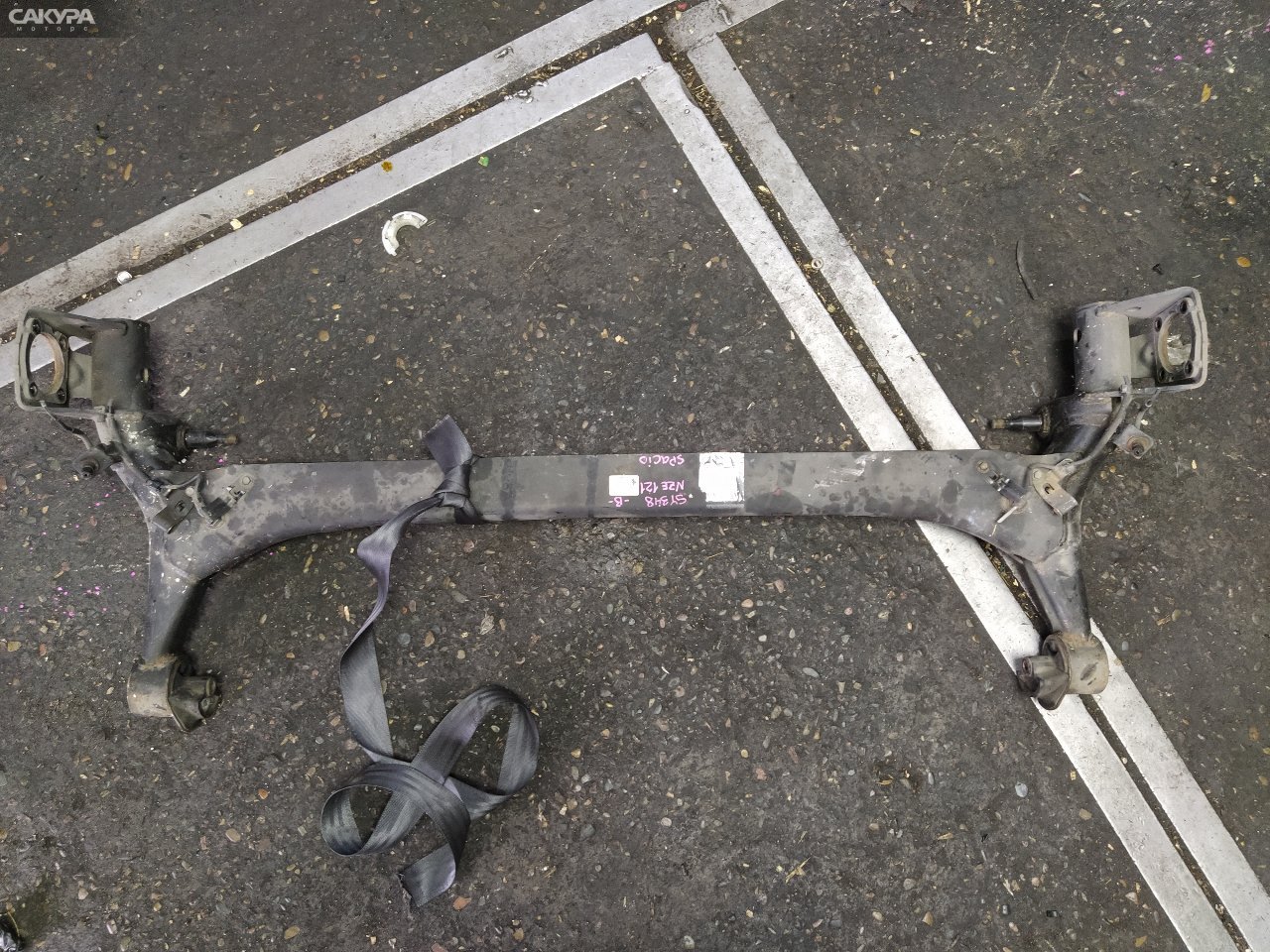 Балка поперечная задняя Toyota Corolla Spacio NZE121N 1NZ-FE: купить в Сакура Красноярск.