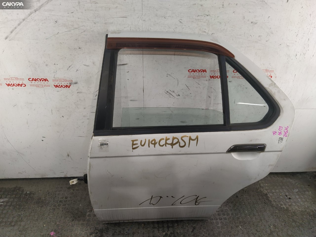 Дверь боковая задняя левая Nissan Bluebird EU14 SR18DE: купить в Сакура Красноярск.