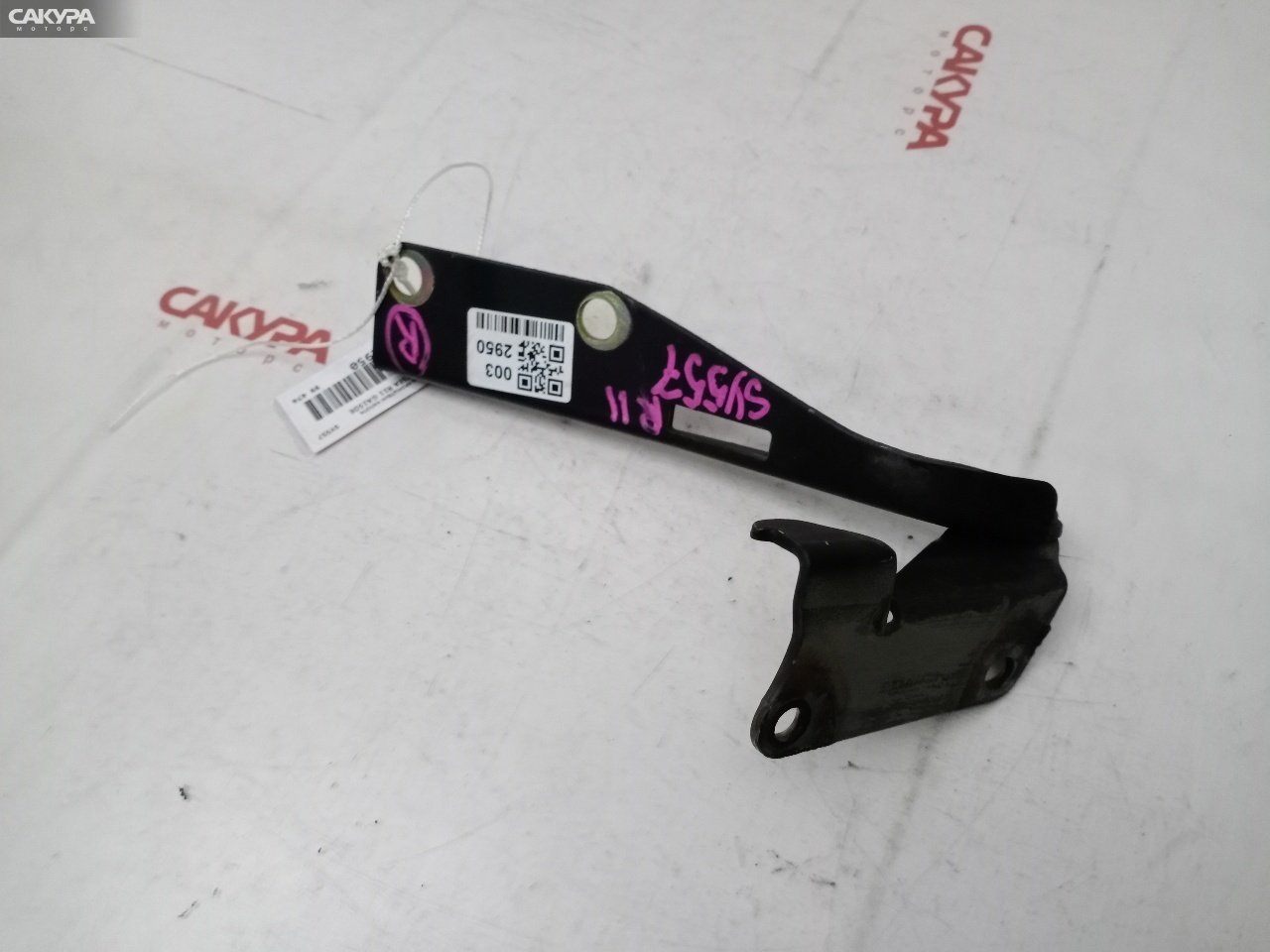 Кронштейн капота правый Nissan Presea R11 GA15DE: купить в Сакура Красноярск.