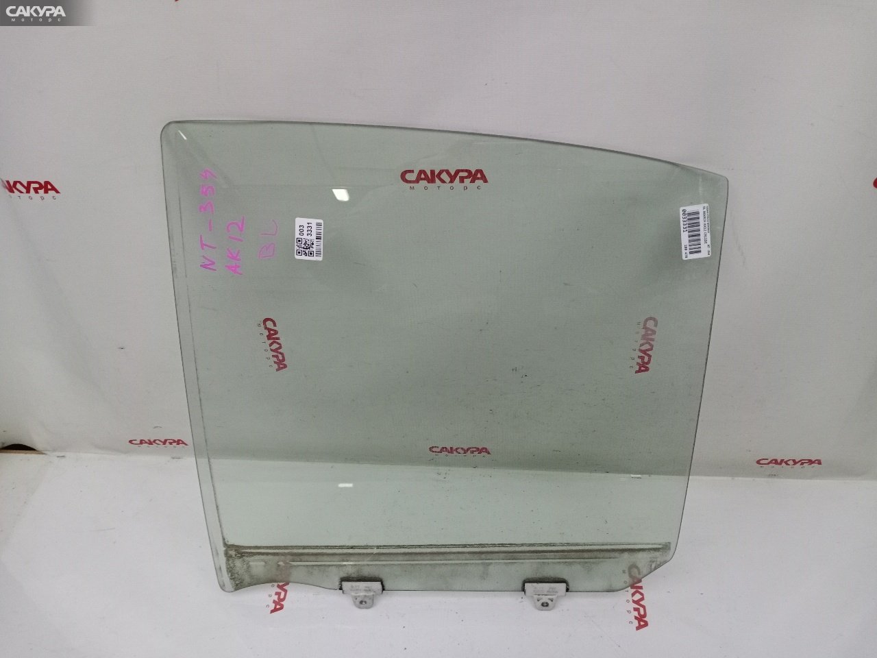 Стекло боковое заднее левое Nissan March AK12 CR12DE: купить в Сакура Красноярск.