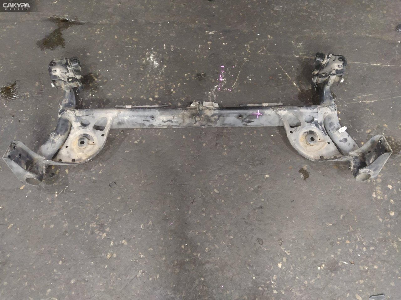 Балка поперечная задняя Nissan March AK12 CR12DE: купить в Сакура Красноярск.