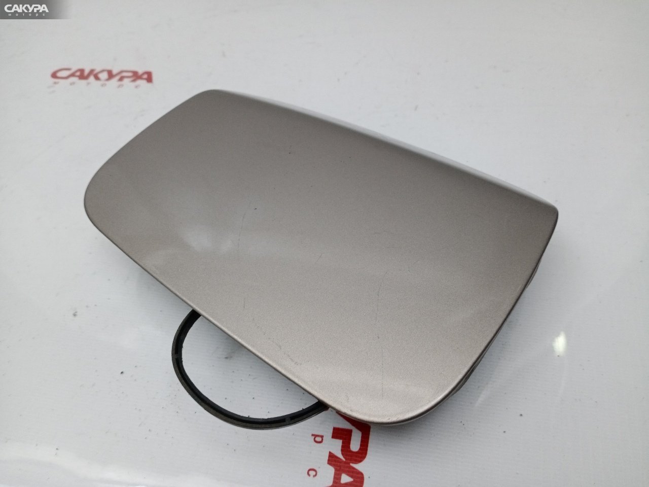Лючок топливного бака Nissan March AK12 CR12DE: купить в Сакура Красноярск.