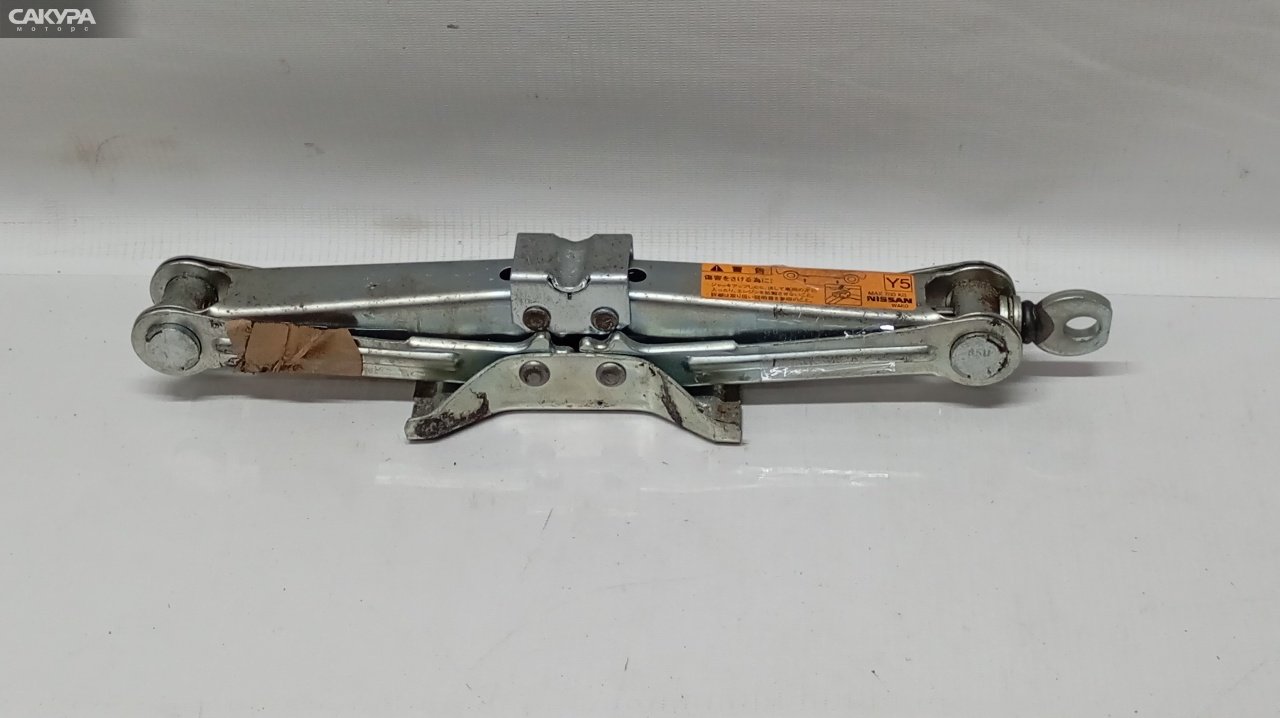 Домкрат Nissan March AK12 CR12DE: купить в Сакура Красноярск.