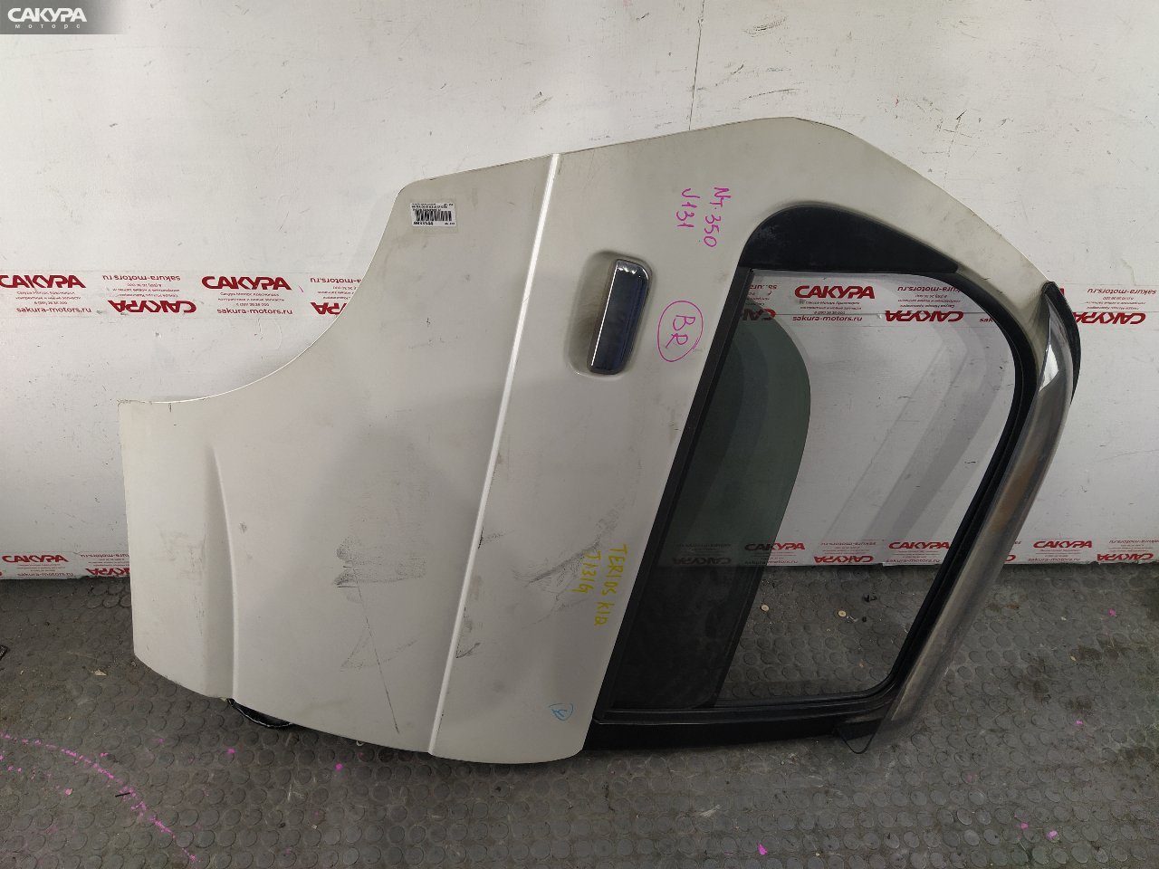 Дверь боковая задняя правая Daihatsu Terios KID J131G EF-DEM: купить в Сакура Красноярск.