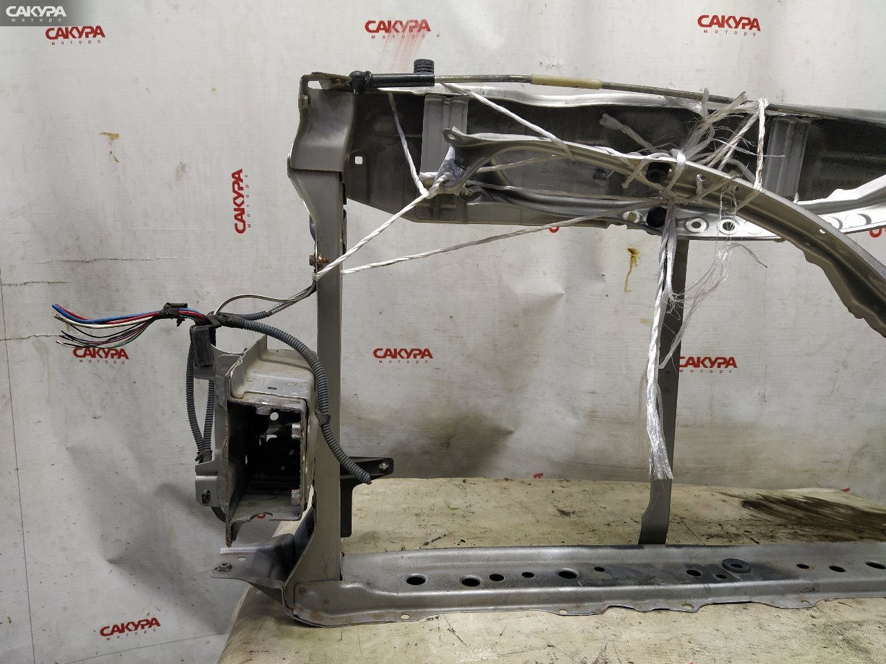 Рамка радиатора Toyota Spade NCP141 1NZ-FE: купить в Сакура Красноярск.