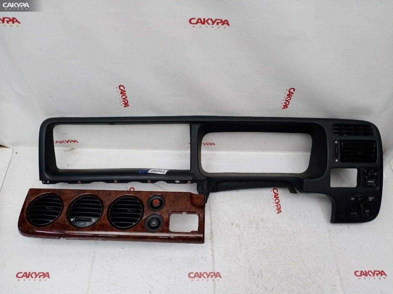 Рамка магнитолы Honda Stepwgn RF1 B20B: купить в Сакура Красноярск.