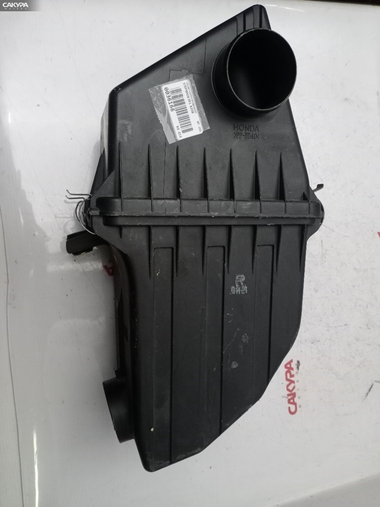 Корпус воздушного фильтра Honda Stepwgn RF1 B20B: купить в Сакура Красноярск.