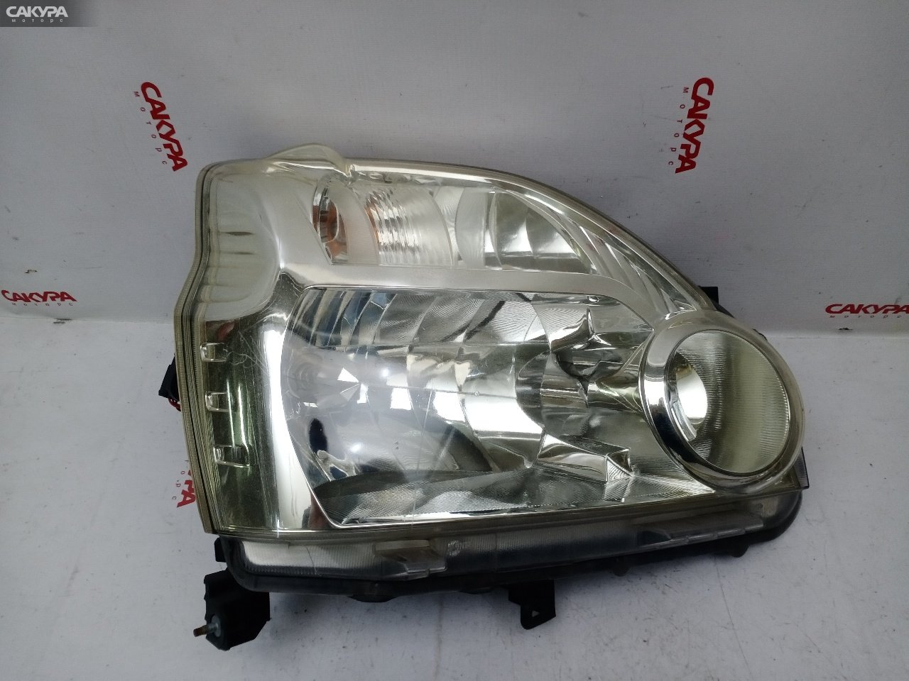 Фара правая Nissan X-TRAIL TNT31 QR25DE 1785: купить в Сакура Красноярск.