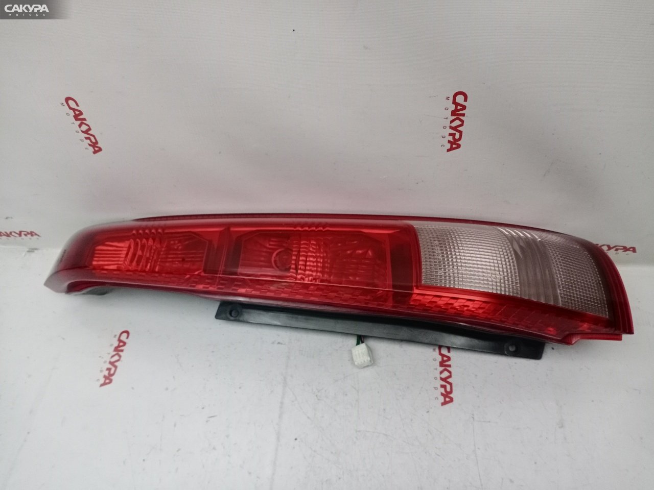 Фонарь стоп-сигнала правый Nissan X-TRAIL PNT30 SR20VET 4913: купить в Сакура Красноярск.