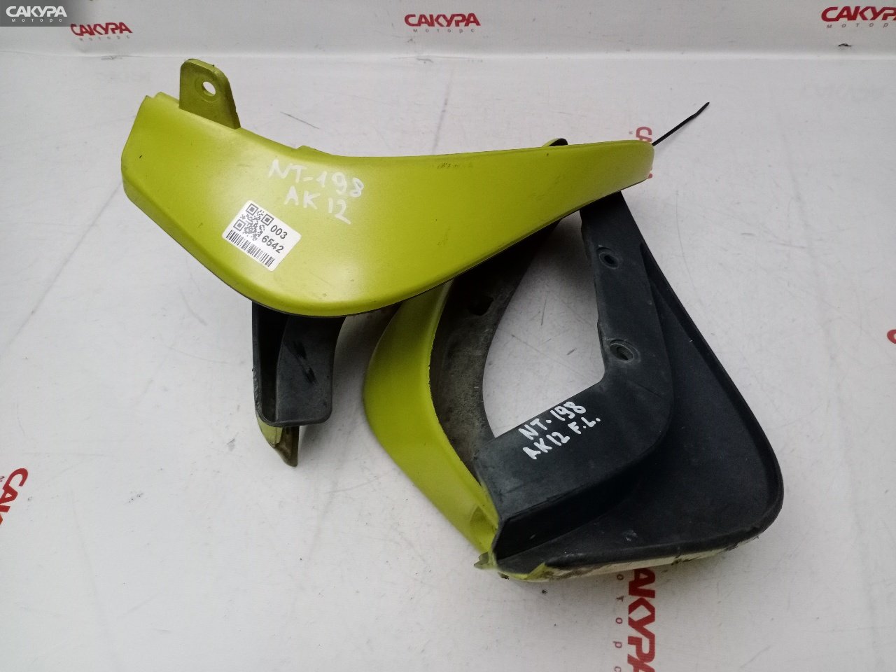 Брызговик Nissan March AK12 CR12DE: купить в Сакура Красноярск.