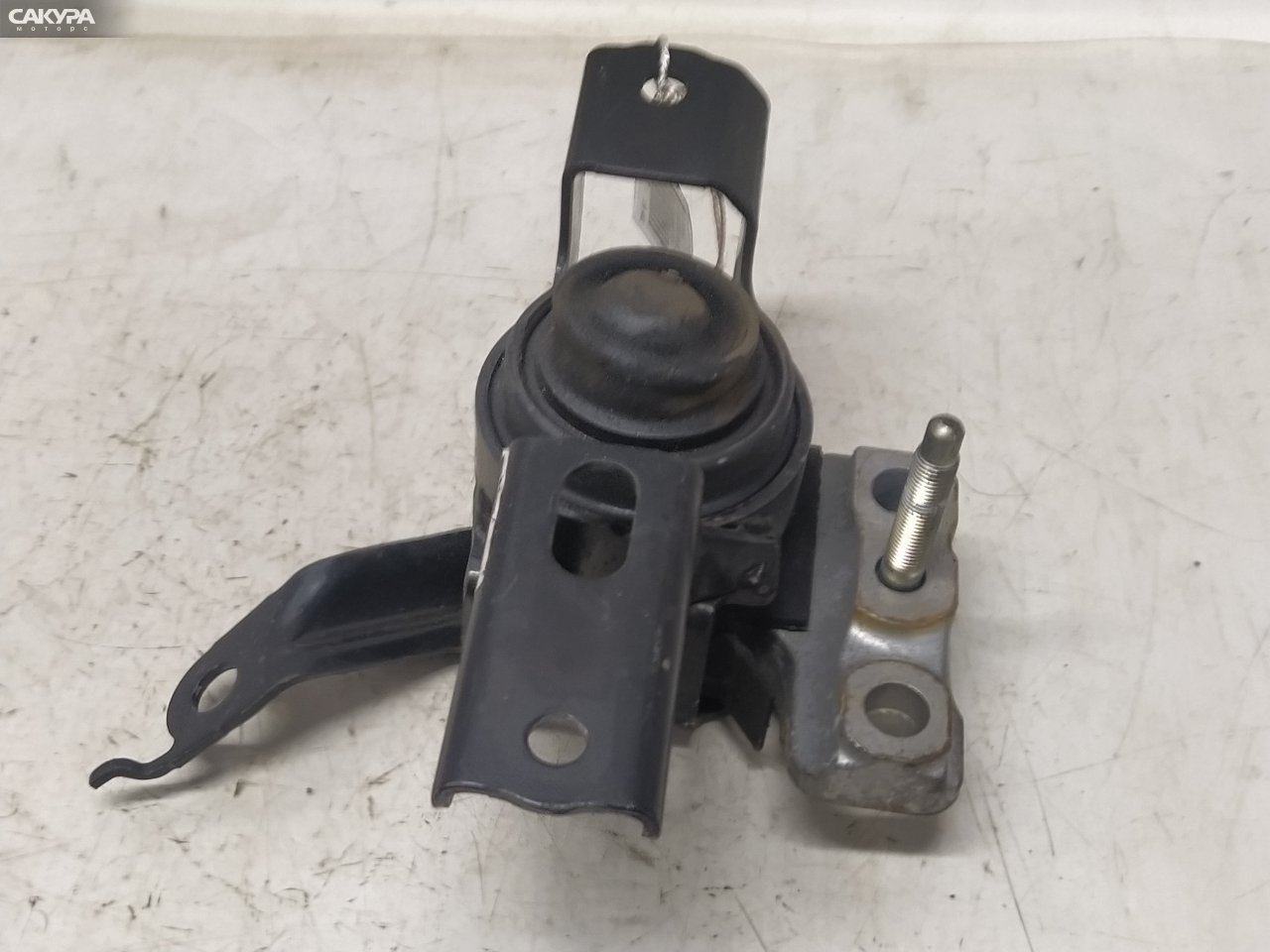Подушка двигателя правая Toyota Vitz NSP130 1NR-FE: купить в Сакура Красноярск.