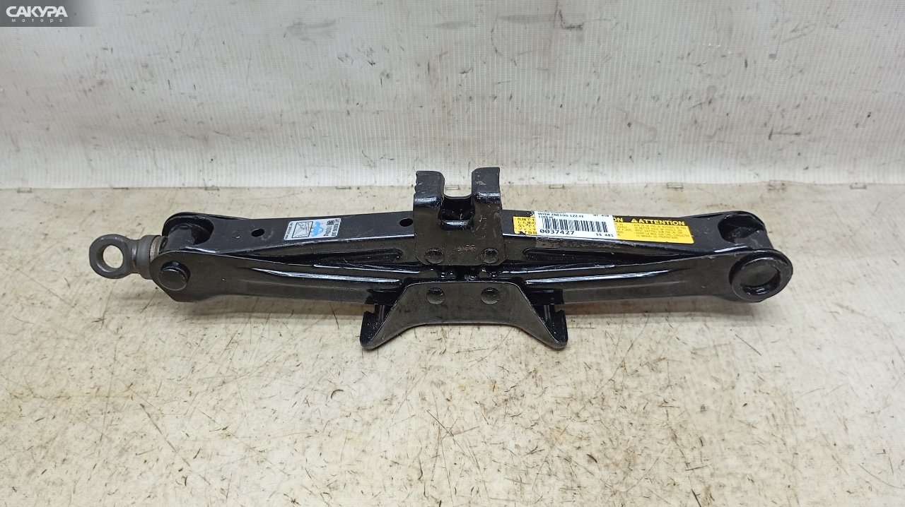 Домкрат Toyota Wish ZNE10G 1ZZ-FE: купить в Сакура Красноярск.