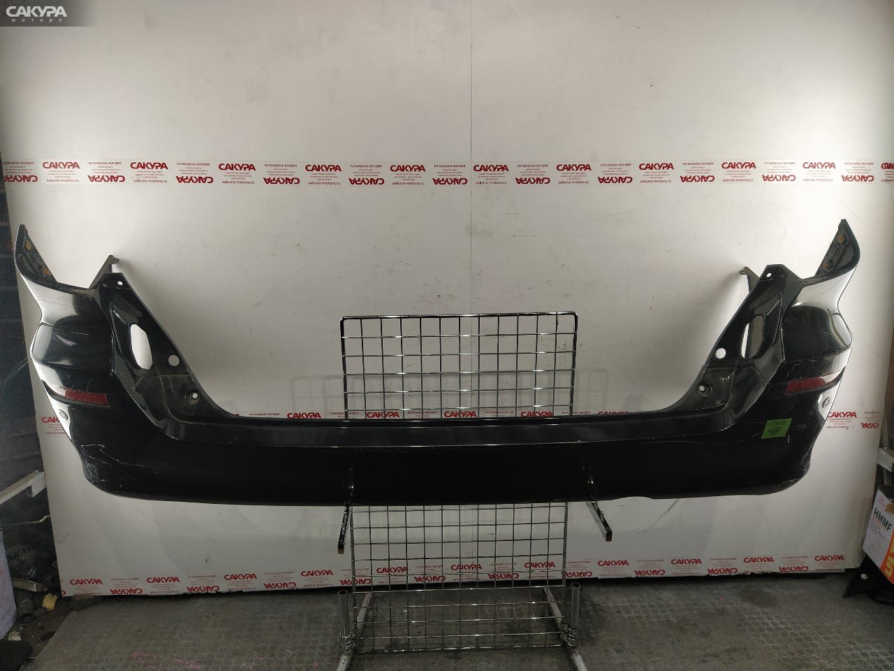 Бампер задний Toyota Alphard ATH10W 2AZ-FXE: купить в Сакура Красноярск.