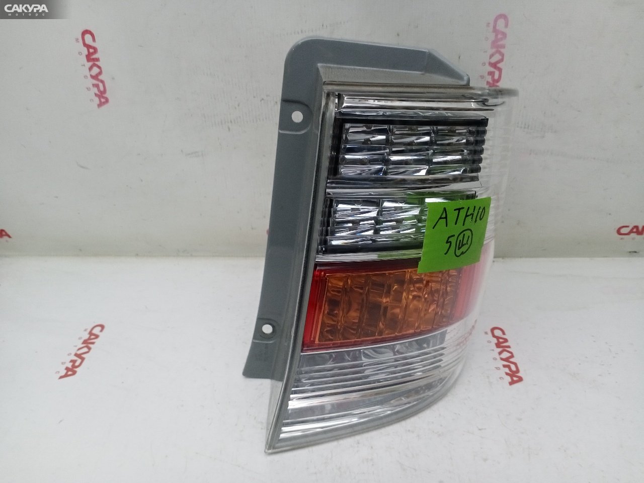 Фонарь стоп-сигнала правый Toyota Alphard ATH10 2AZ-FXE 58-11: купить в Сакура Красноярск.