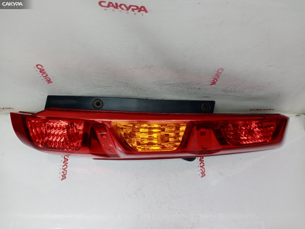 Фонарь стоп-сигнала правый Nissan X-TRAIL TNT31 QR25DE 220-63929: купить в Сакура Красноярск.