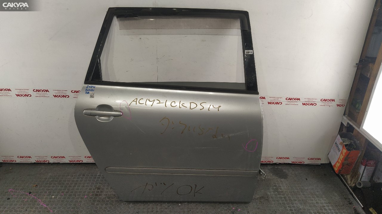 Дверь боковая задняя правая Toyota Ipsum ACM21W 2AZ-FE: купить в Сакура Красноярск.