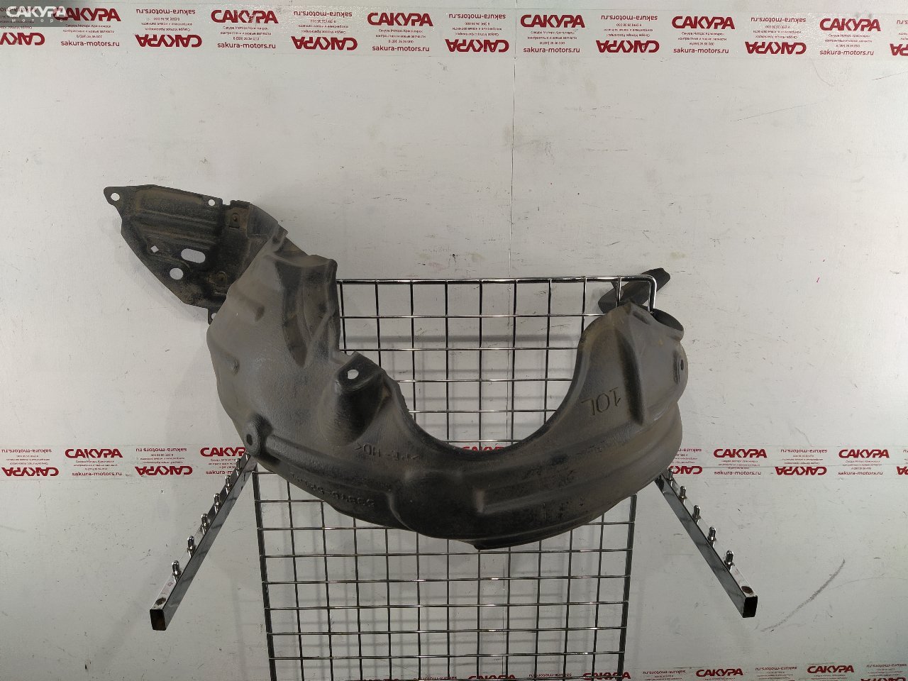 Подкрылок передний левый Toyota Vitz KSP90 1KR-FE: купить в Сакура Красноярск.