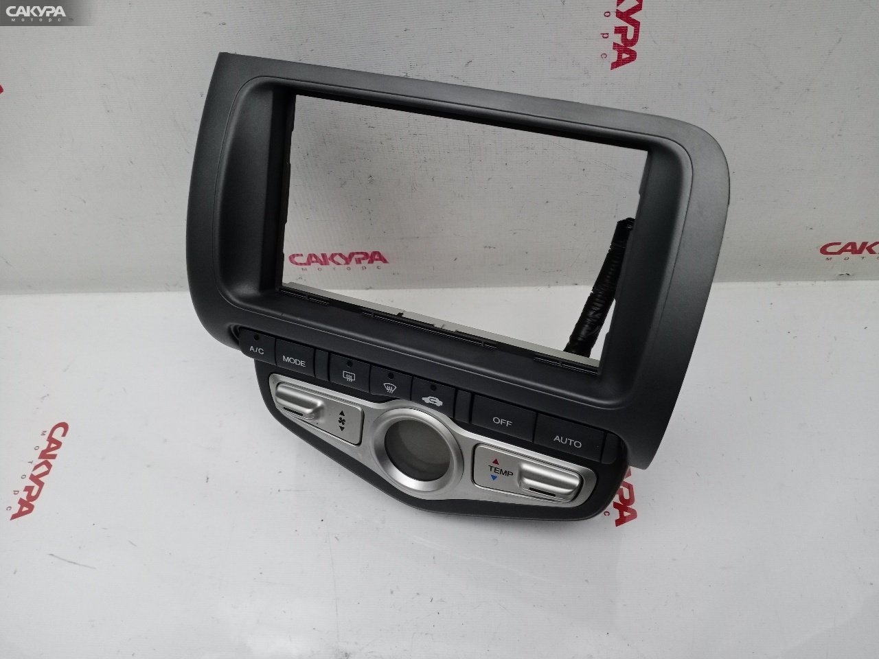 Блок управления климат-контролем Honda FIT GD1 L13A: купить в Сакура Красноярск.