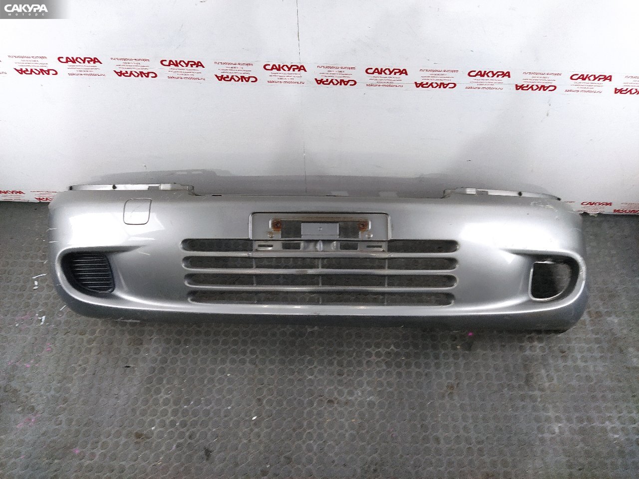 Бампер передний Toyota Funcargo NCP21 1NZ-FE: купить в Сакура Красноярск.